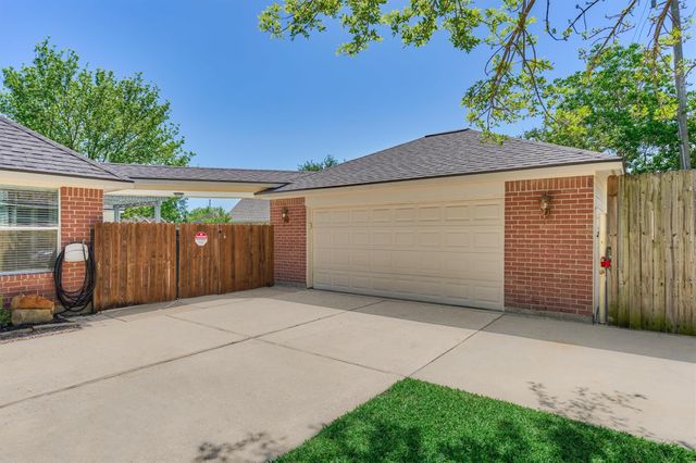 7411 Nicholforest Lane, Spring, TX 77389