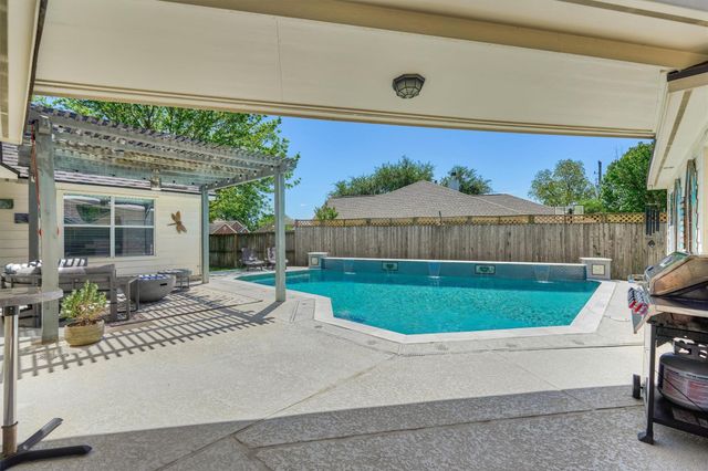 7411 Nicholforest Lane, Spring, TX 77389