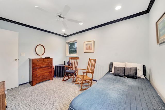 321 W Waukena Avenue, Oceanside, NY 11572