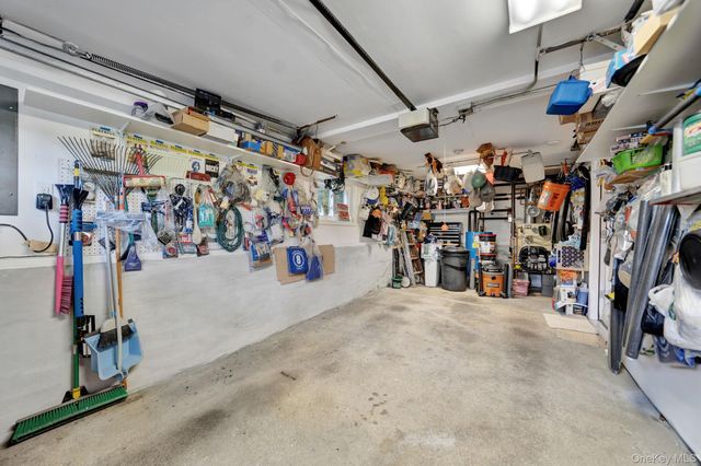 321 W Waukena Avenue, Oceanside, NY 11572