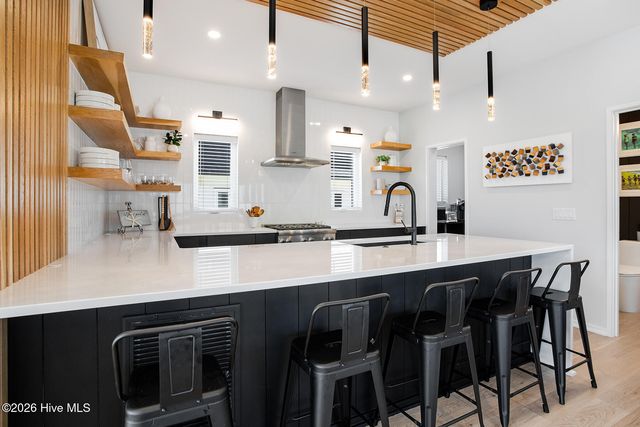 8 E Columbia Street E B, Wrightsville Beach, NC 28480