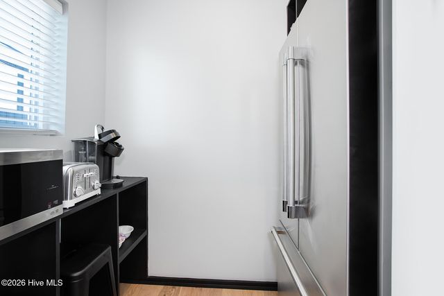 8 E Columbia Street E B, Wrightsville Beach, NC 28480