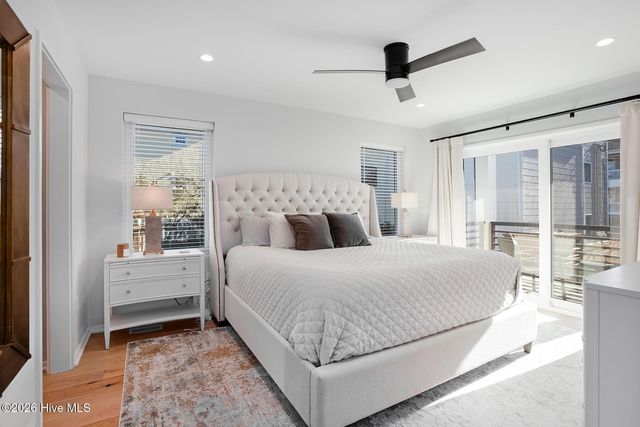 8 E Columbia Street E B, Wrightsville Beach, NC 28480