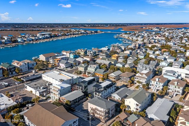 8 E Columbia Street E B, Wrightsville Beach, NC 28480