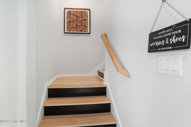 8 E Columbia Street E B, Wrightsville Beach, NC 28480