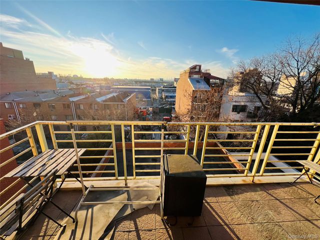 3138 137th Street 5A, Flushing, NY 11354