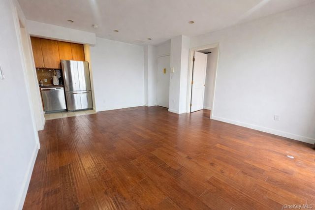 3138 137th Street 5A, Flushing, NY 11354