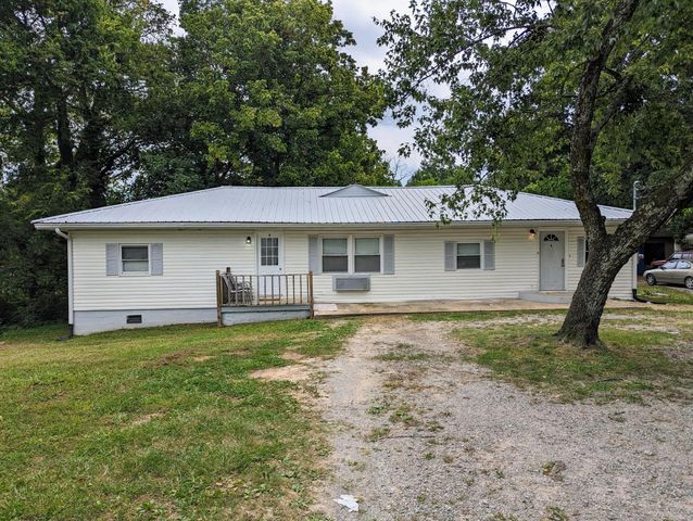 2 Bell Avenue, Rossville, GA 30741