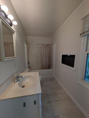 2 Bell Avenue, Rossville, GA 30741