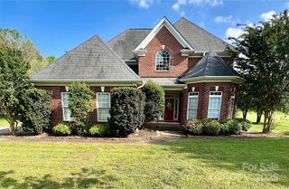 9721 arlington oaks Drive, Charlotte, NC 28227