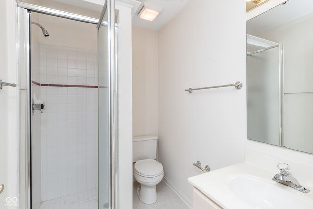 7489 Oakland Hills Drive, Indianapolis, IN 46236