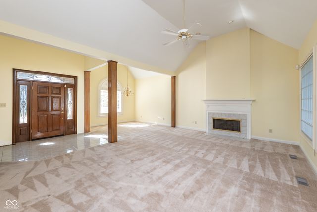 7489 Oakland Hills Drive, Indianapolis, IN 46236