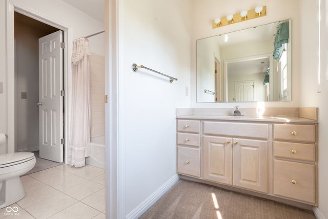 7489 Oakland Hills Drive, Indianapolis, IN 46236