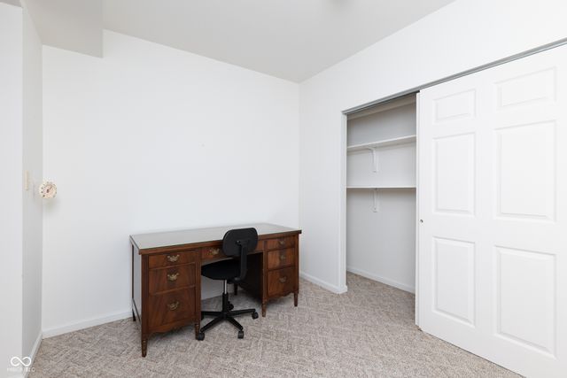 7489 Oakland Hills Drive, Indianapolis, IN 46236