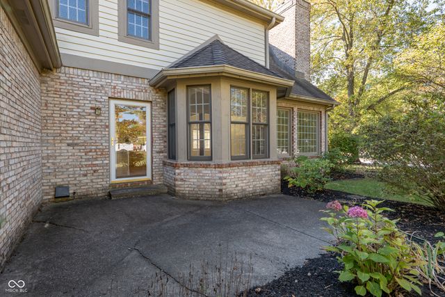 7489 Oakland Hills Drive, Indianapolis, IN 46236