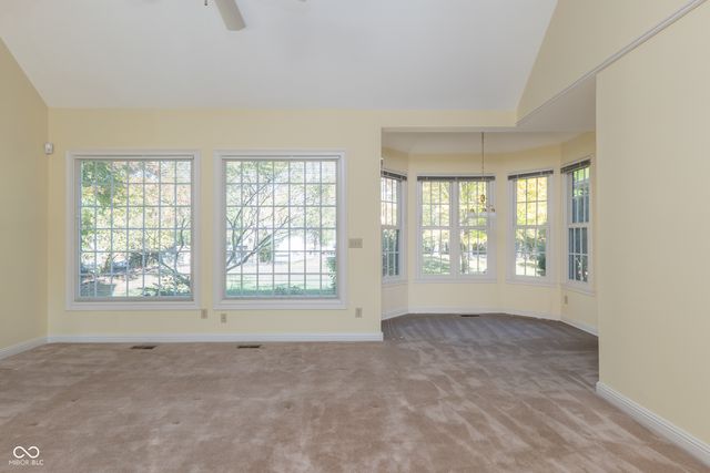 7489 Oakland Hills Drive, Indianapolis, IN 46236