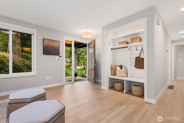 1928 218th Lane SE, Sammamish, WA 98075