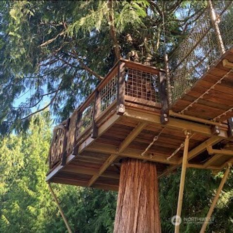 1928 218th Lane SE, Sammamish, WA 98075