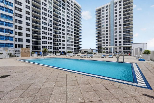 2751 S Ocean Drive 504S, Hollywood, FL 33019
