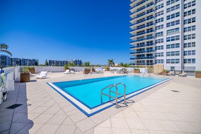 2751 S Ocean Drive 504S, Hollywood, FL 33019