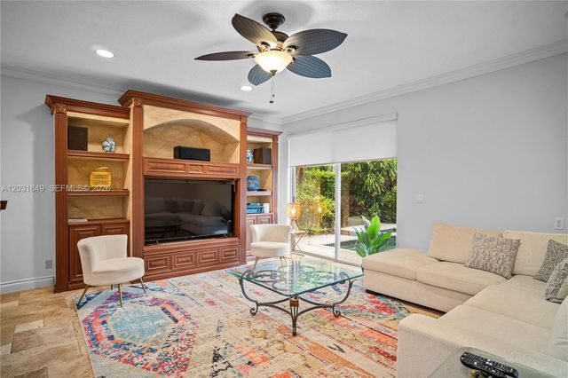 7759 La Corniche Cir, Boca Raton, FL 33433