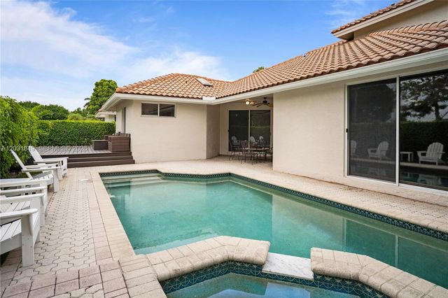 7759 La Corniche Cir, Boca Raton, FL 33433