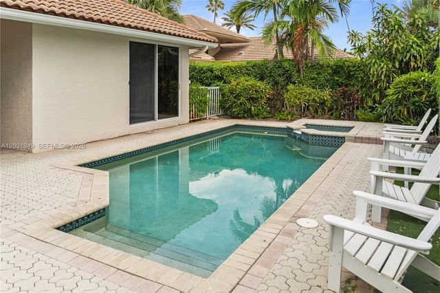 7759 La Corniche Cir, Boca Raton, FL 33433