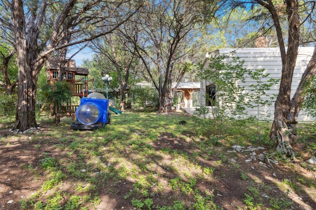 2805 Rockwood Drive, Granbury, TX 76048