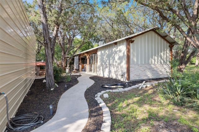 2805 Rockwood Drive, Granbury, TX 76048