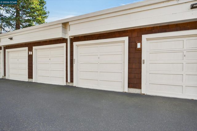 1358 Walden Rd, Walnut Creek, CA 94597