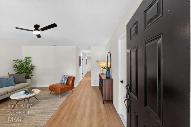 327 22ND St, Sacramento, CA 95816