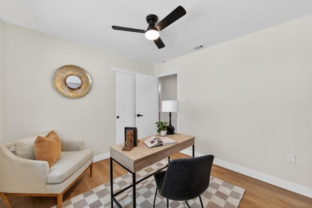 327 22ND St, Sacramento, CA 95816