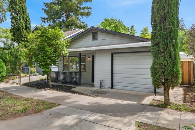 327 22ND St, Sacramento, CA 95816