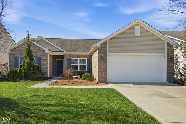 9704 Brook Wood Drive, Mccordsville, IN 46055