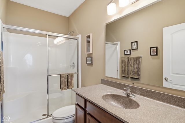 9704 Brook Wood Drive, Mccordsville, IN 46055