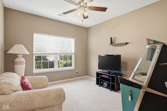 9704 Brook Wood Drive, Mccordsville, IN 46055