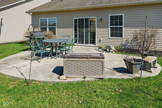 9704 Brook Wood Drive, Mccordsville, IN 46055