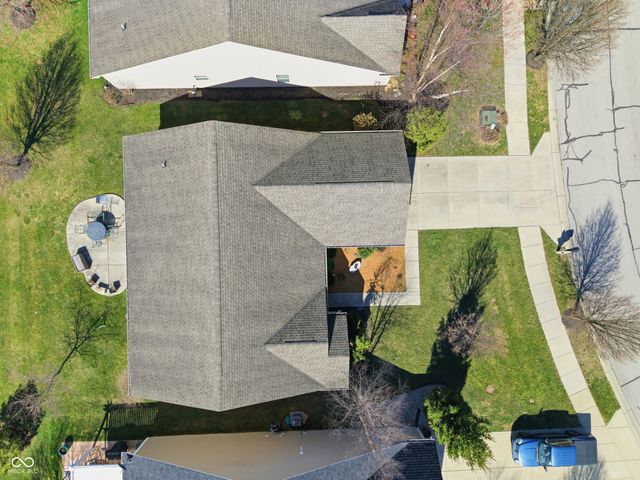 9704 Brook Wood Drive, Mccordsville, IN 46055