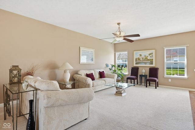 9704 Brook Wood Drive, Mccordsville, IN 46055