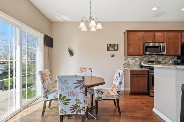 9704 Brook Wood Drive, Mccordsville, IN 46055