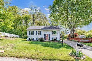 2 Chestnut Court, Seymour, CT 06483