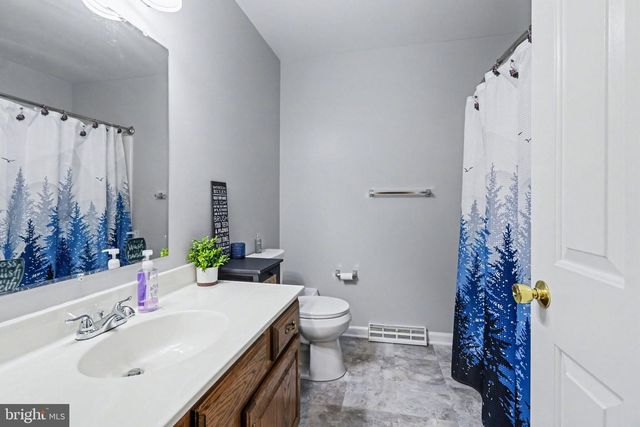 204 BURNT HOUSE RD, Carlisle, PA 17015