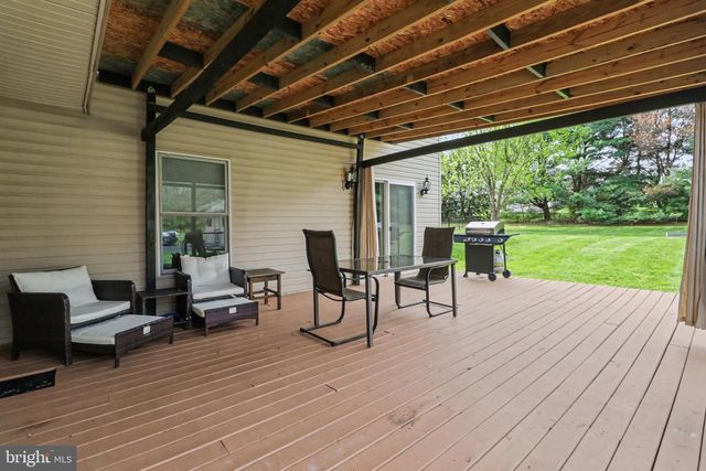 204 BURNT HOUSE RD, Carlisle, PA 17015