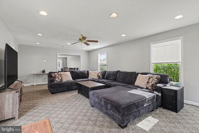 204 BURNT HOUSE RD, Carlisle, PA 17015