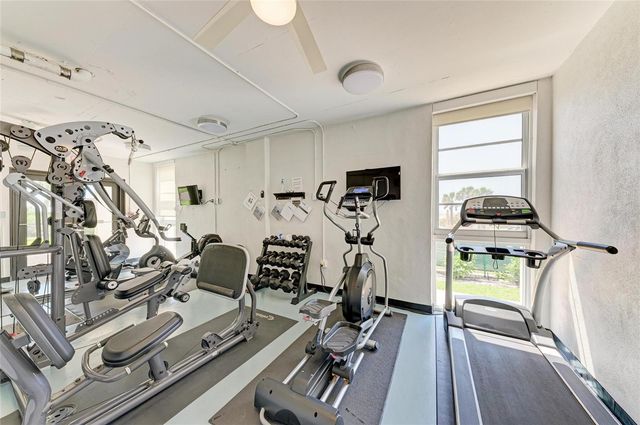 101 BENJAMIN FRANKLIN DRIVE 46, Sarasota, FL 34236