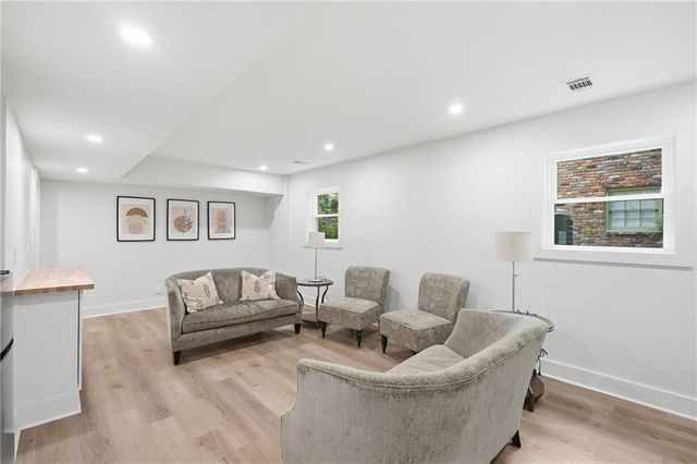 2433 Helmsdale Drive NE, Atlanta, GA 30345