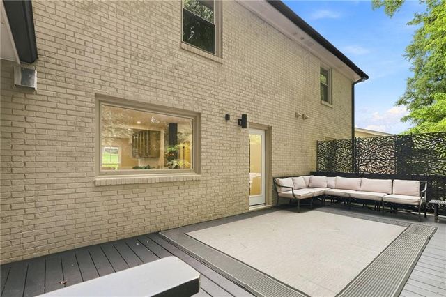 2433 Helmsdale Drive NE, Atlanta, GA 30345
