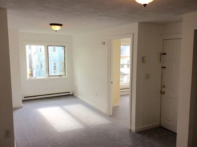 460 Meridian St C, Boston, MA 02128