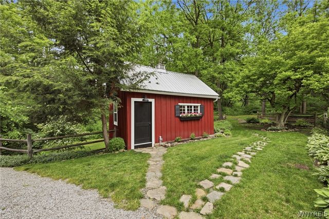 9665 New Oregon Road, Eden, NY 14057
