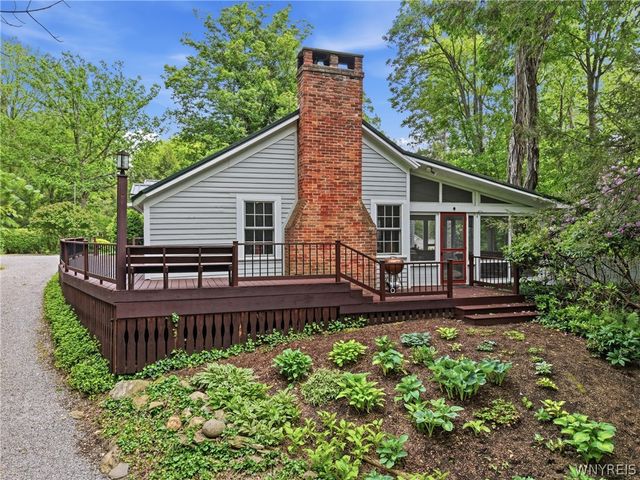 9665 New Oregon Road, Eden, NY 14057